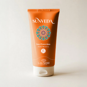 Lakshmi - Sunveda - Sun Protection SPF50 met Amandelolie - 150 ml.
